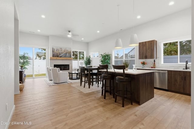 7322 N Breaux Dr, Coeur D'alene, ID 83815