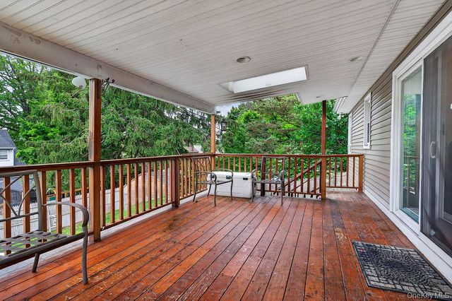 33 S Mortimer Avenue, Elmsford, NY 10523