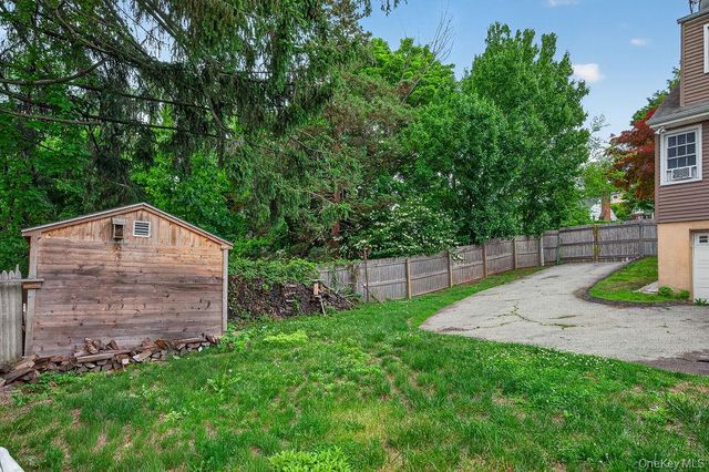 33 S Mortimer Avenue, Elmsford, NY 10523