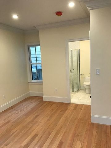 156 Hampshire Street 1, Cambridge, MA 02139