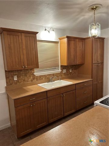 513 Myra Lou Avenue, Copperas Cove, TX 76522