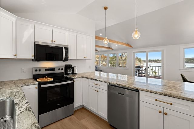 185 Sandy Beach Road, Plymouth, MA 02360
