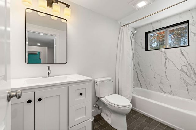 185 Sandy Beach Road, Plymouth, MA 02360