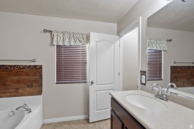 7692 N DECRESCENDO DR, Eagle Mountain, UT 84005