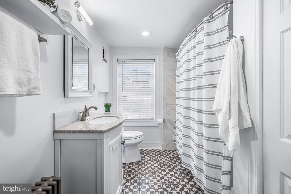Image 17 of property listing at 1405 COVINGTON ST, Baltimore, MD 21230