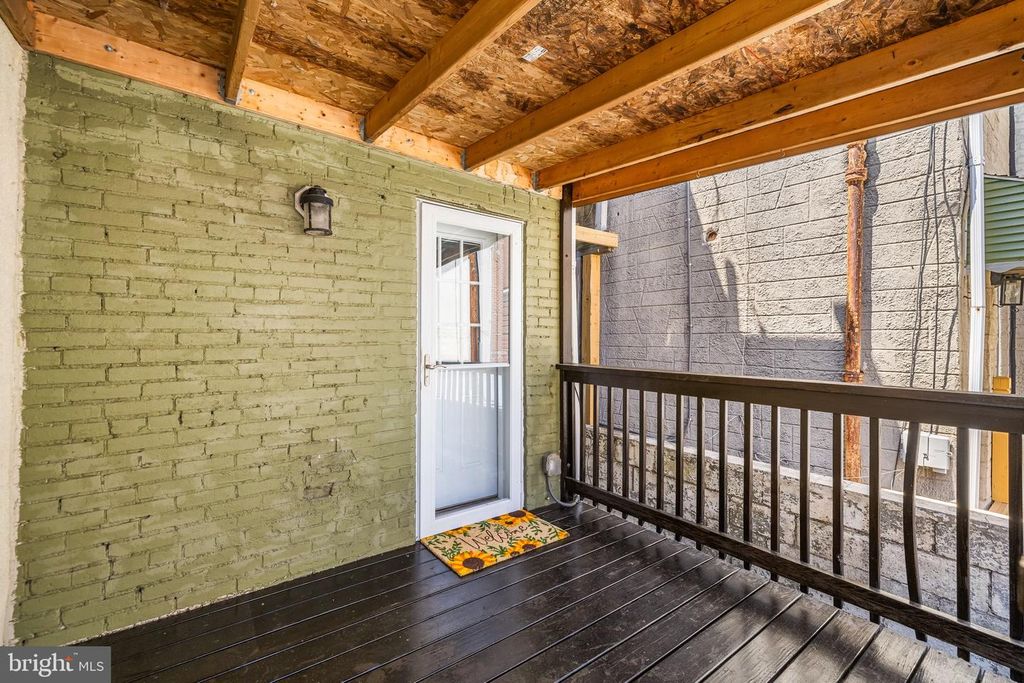 Image 25 of property listing at 1405 COVINGTON ST, Baltimore, MD 21230
