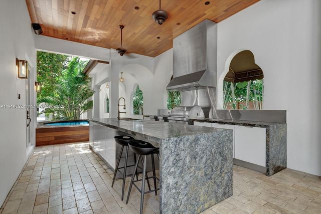 12650 SW 77th Ave, Pinecrest, FL 33156