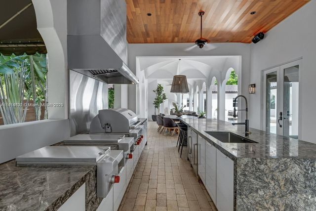 12650 SW 77th Ave, Pinecrest, FL 33156