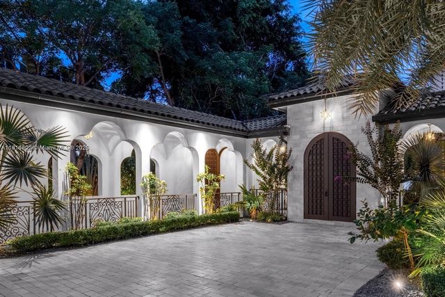 12650 SW 77th Ave, Pinecrest, FL 33156