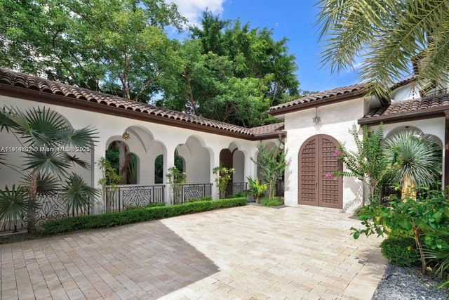 12650 SW 77th Ave, Pinecrest, FL 33156