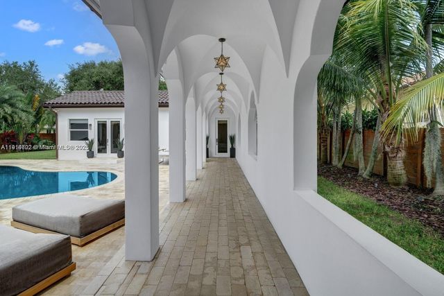 12650 SW 77th Ave, Pinecrest, FL 33156