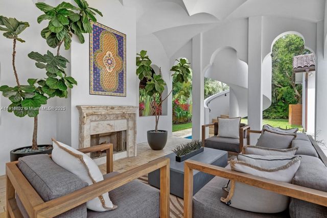 12650 SW 77th Ave, Pinecrest, FL 33156