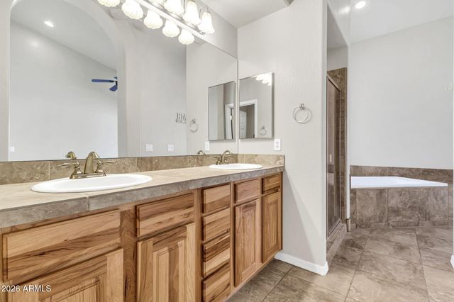 8786 E Sandtrap Court, Gold Canyon, AZ 85118