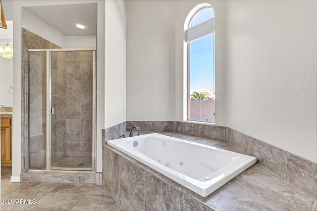 8786 E Sandtrap Court, Gold Canyon, AZ 85118