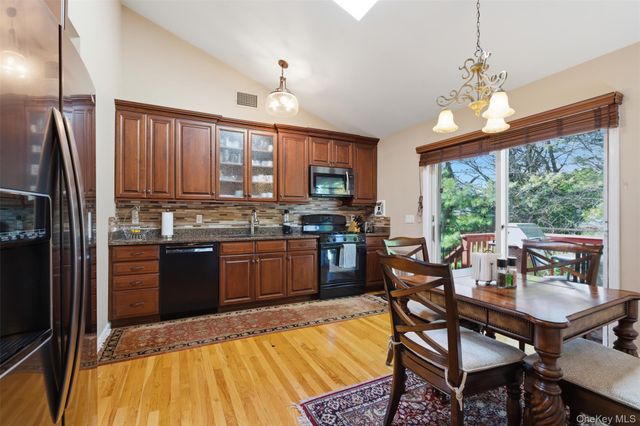 14 Central Avenue, Congers, NY 10920