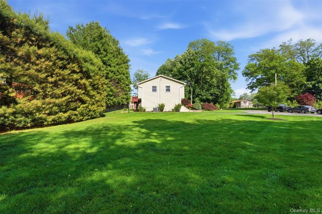 14 Central Avenue, Congers, NY 10920