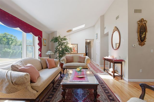 14 Central Avenue, Congers, NY 10920