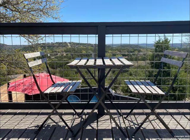 1382 Qappuella, Canyon Lake, TX 78133