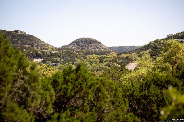 1382 Qappuella, Canyon Lake, TX 78133