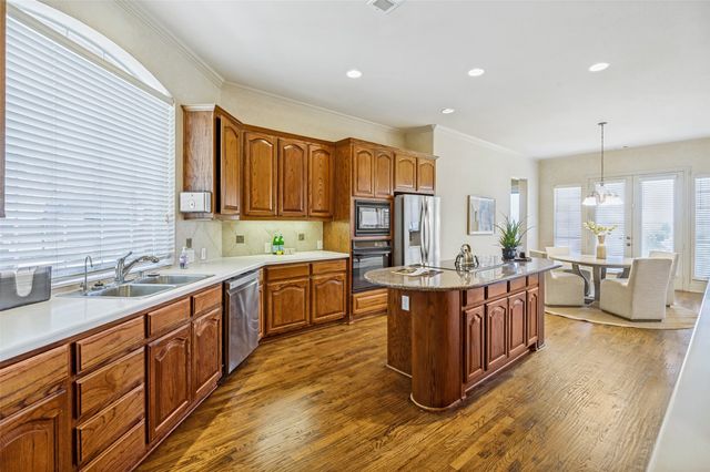 1629 Mcgee Lane, Carrollton, TX 75010