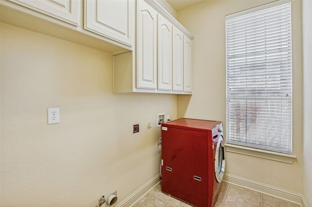 1629 Mcgee Lane, Carrollton, TX 75010