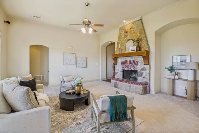 1629 Mcgee Lane, Carrollton, TX 75010