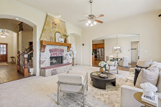 1629 Mcgee Lane, Carrollton, TX 75010