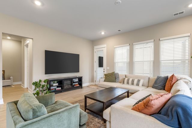 285 Citrus Drive, Summerville, SC 29486