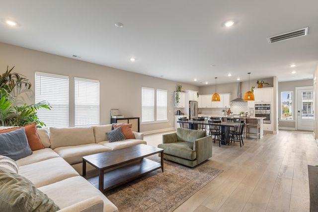 285 Citrus Drive, Summerville, SC 29486