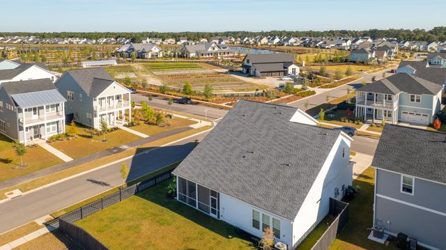 285 Citrus Drive, Summerville, SC 29486