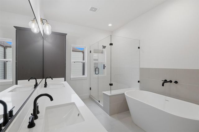 326 Eastwood Street, Houston, TX 77011