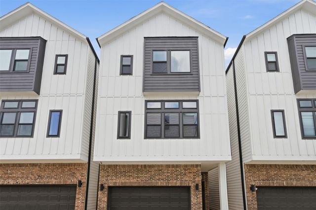 326 Eastwood Street, Houston, TX 77011