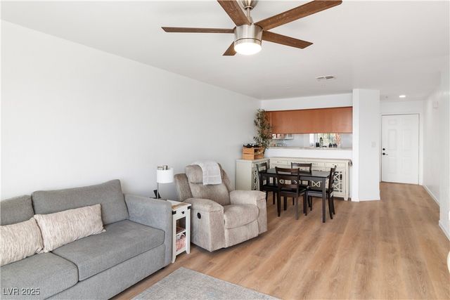 2044 Mesquite Lane 302, Laughlin, NV 89029