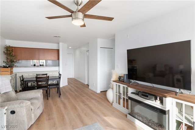 2044 Mesquite Lane 302, Laughlin, NV 89029