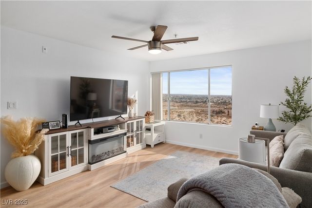 2044 Mesquite Lane 302, Laughlin, NV 89029