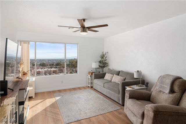 2044 Mesquite Lane 302, Laughlin, NV 89029