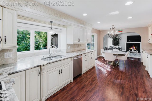 4301 Stony River Drive, Bloomfield Hills, MI 48301
