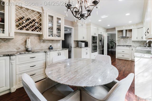 4301 Stony River Drive, Bloomfield Hills, MI 48301