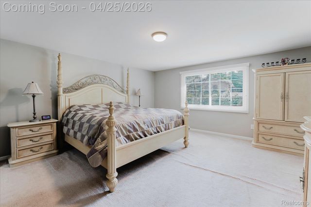 4301 Stony River Drive, Bloomfield Hills, MI 48301