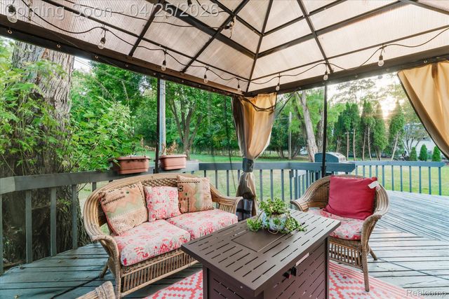 4301 Stony River Drive, Bloomfield Hills, MI 48301
