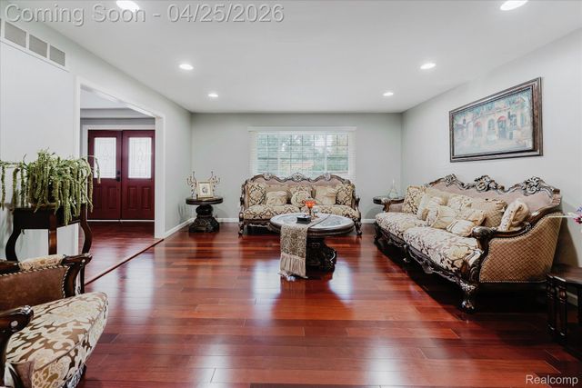 4301 Stony River Drive, Bloomfield Hills, MI 48301