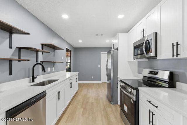 1748 ST IVES Drive, Middleburg, FL 32068