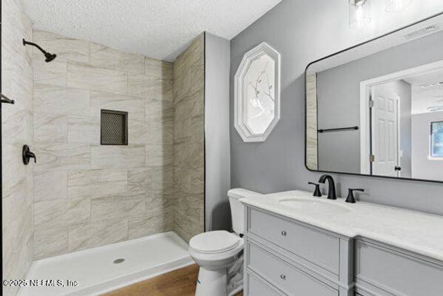 1748 ST IVES Drive, Middleburg, FL 32068