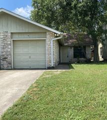 11428 Ptarmigan B, Austin, TX 78758