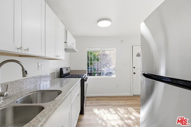 2542 Thurman Avenue, Los Angeles, CA 90016