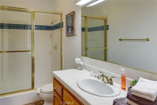 196 Hillcrest Court, Lake Arrowhead, CA 92352