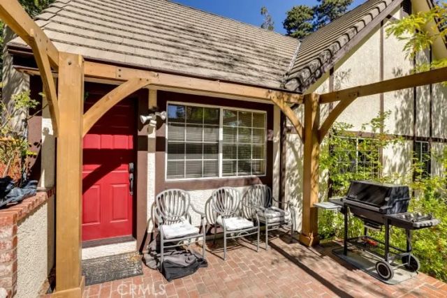 196 Hillcrest Court, Lake Arrowhead, CA 92352