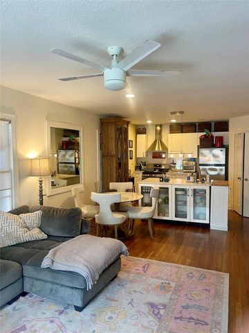 406 E Monroe ST A, Austin, TX 78704