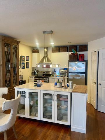 406 E Monroe ST A, Austin, TX 78704