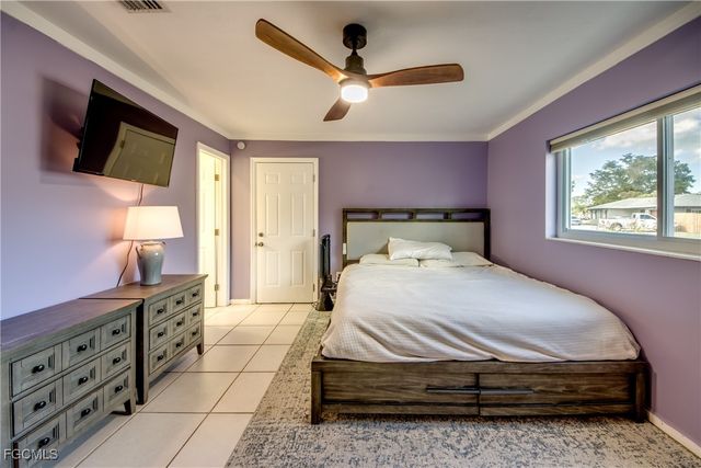 2912 Poinciana DR, Naples, FL 34105